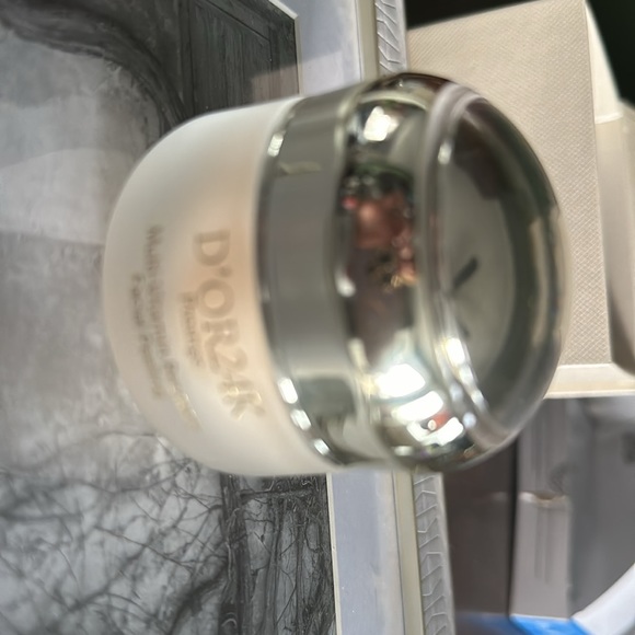 D’OR24K PRESTIGE ENDLESS BEAUTY. Multi Vitamin Recovery Facial Peeling - Picture 3 of 4